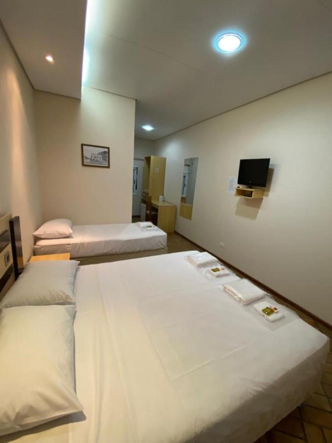 Hotel Tropeiro Da Lapa Lapa  ภายนอก รูปภาพ