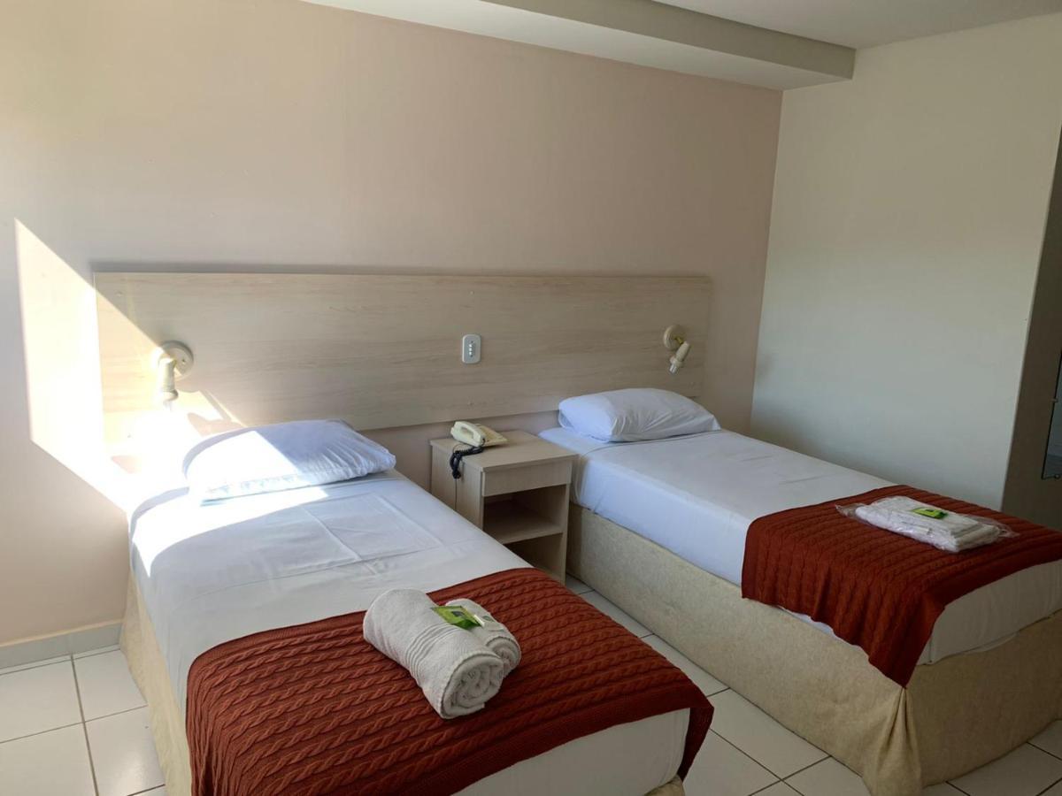 Hotel Tropeiro Da Lapa Lapa  ภายนอก รูปภาพ